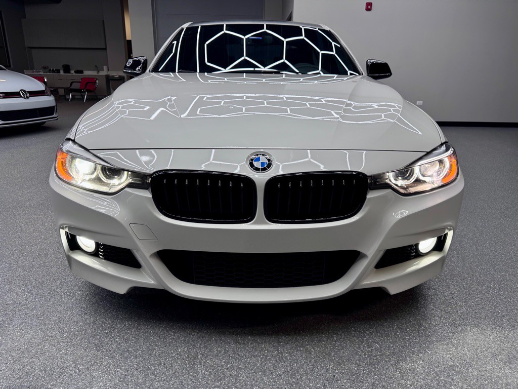 2015 BMW 3 Series Image 4