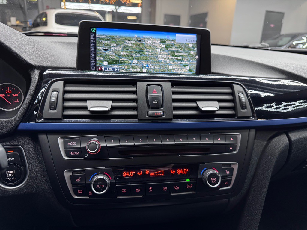 2015 BMW 3 Series Image 26