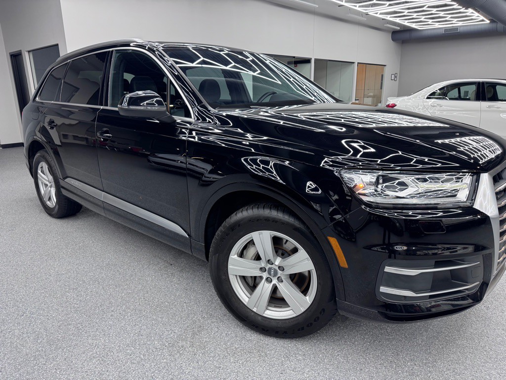 2017 Audi Q7 Image 2