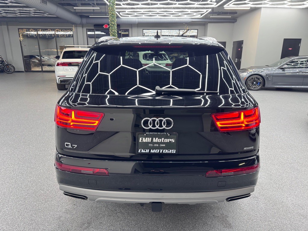 2017 Audi Q7 Image 9