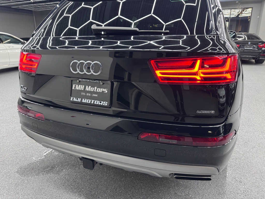 2017 Audi Q7 Image 10