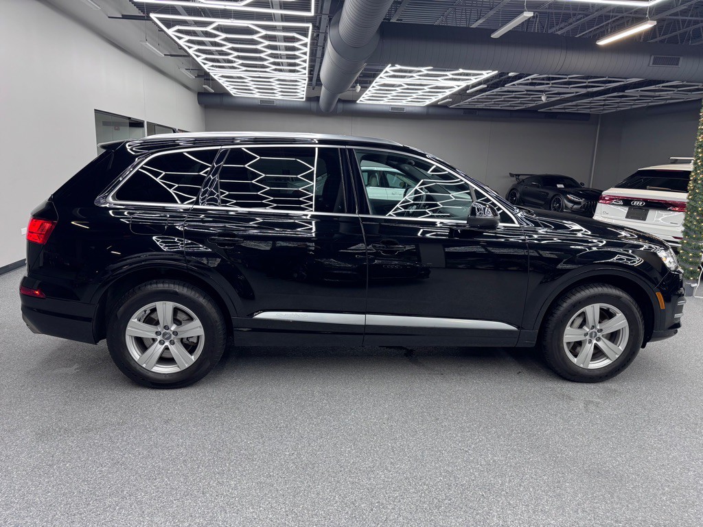 2017 Audi Q7 Image 12