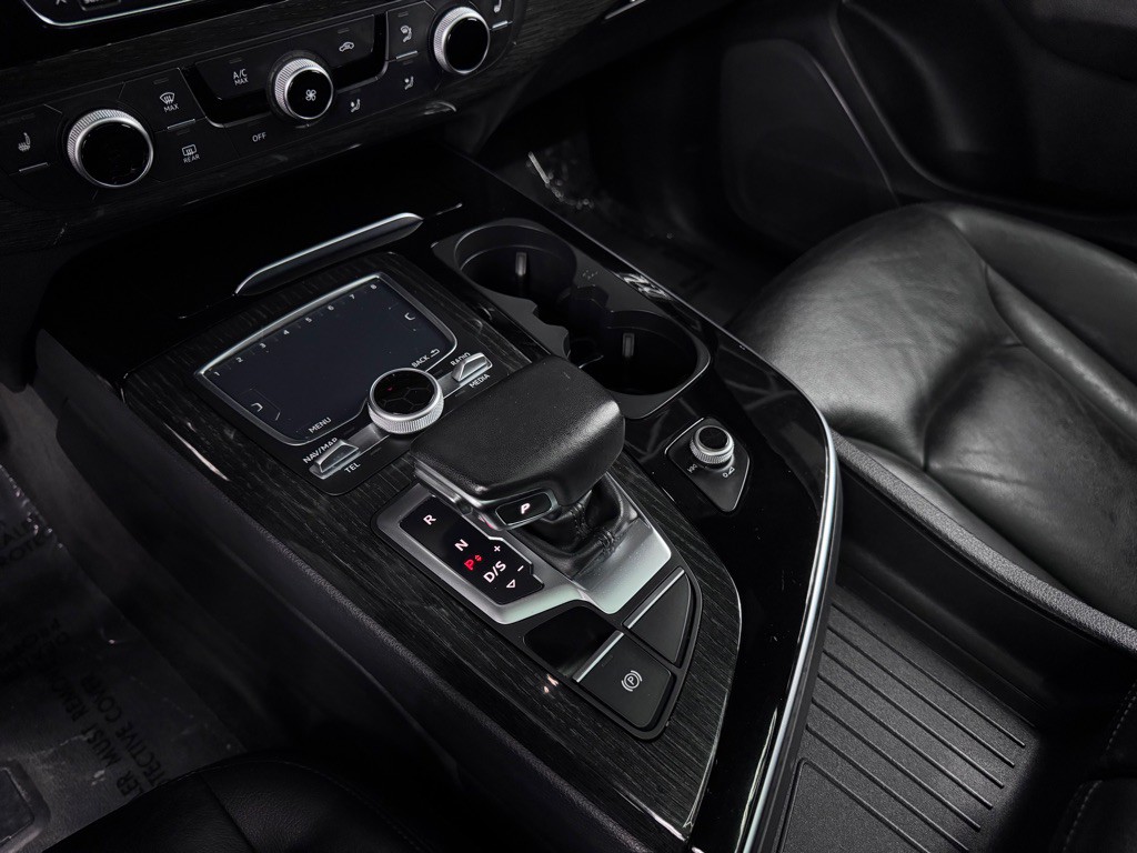 2017 Audi Q7 Image 30