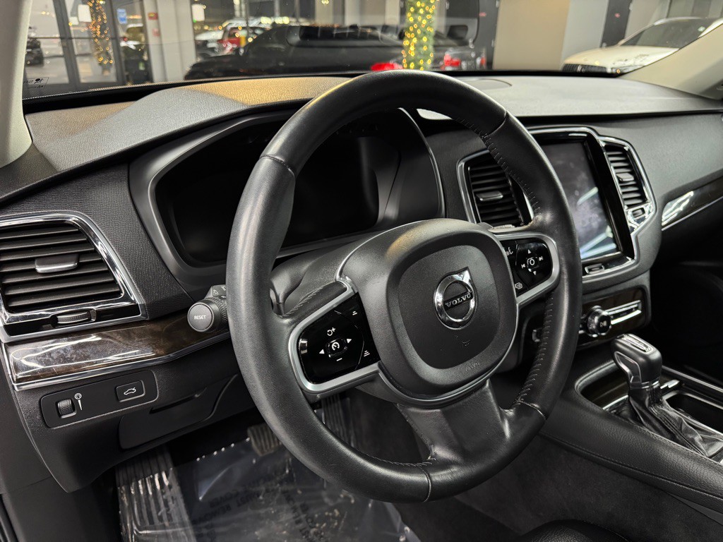 2018 Volvo XC90 Image 18
