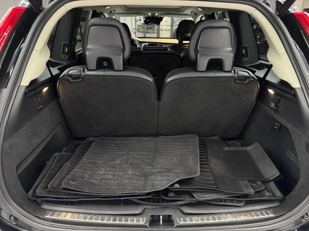 2018 Volvo XC90 Image 22