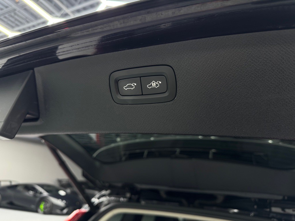 2018 Volvo XC90 Image 23