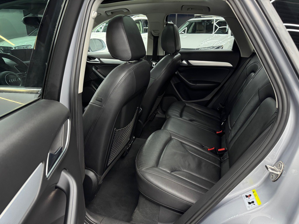 2015 Audi Q3 Image 18