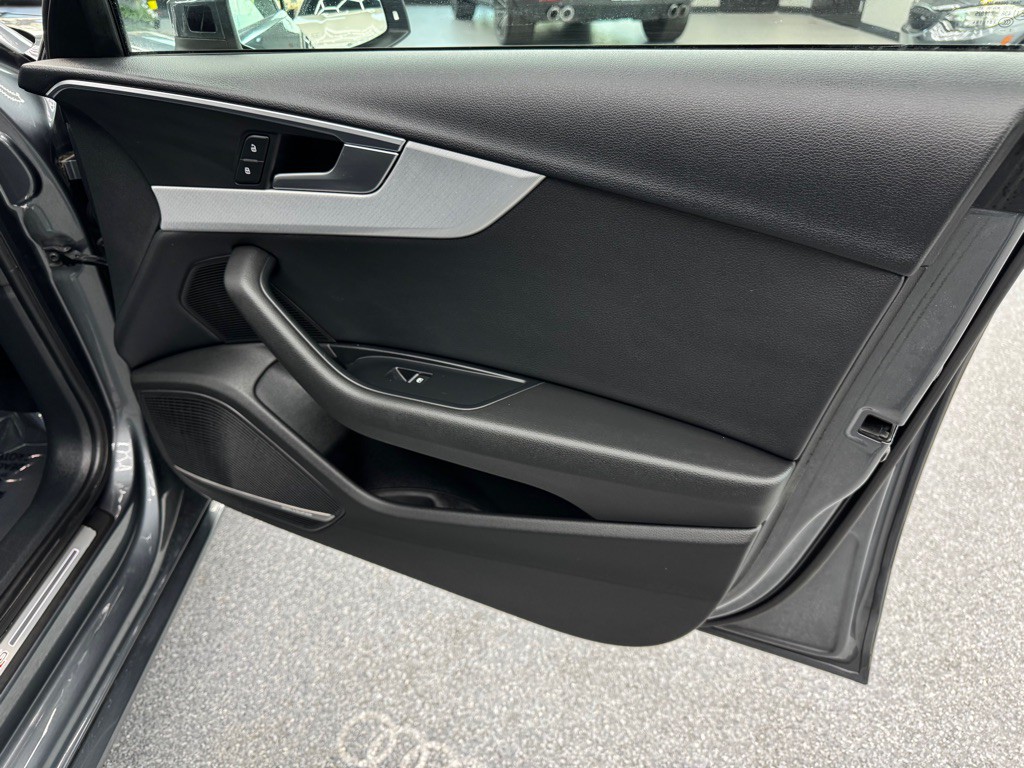 2018 Audi A4 Image 27