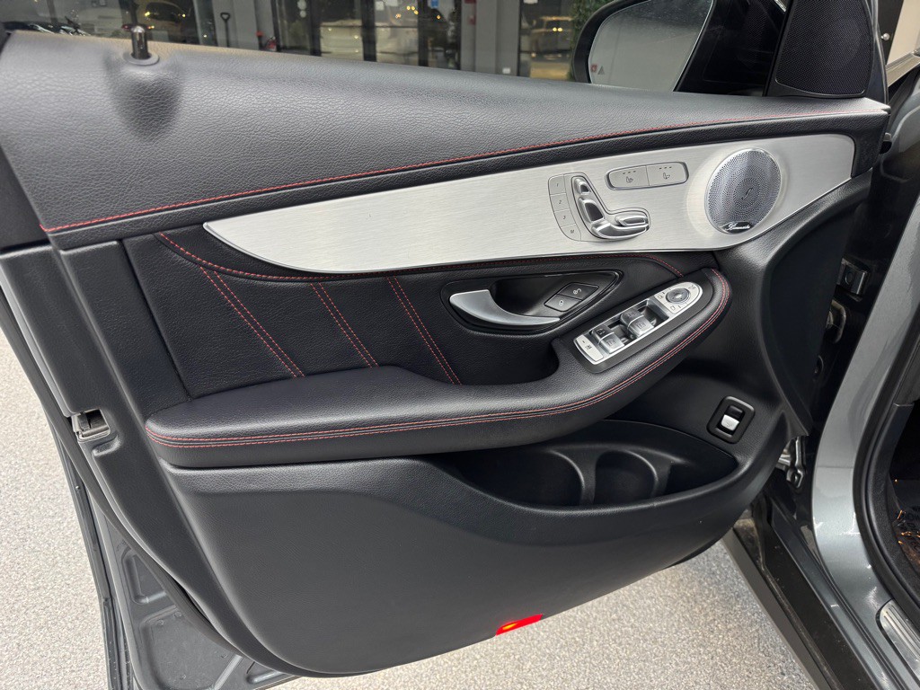 2019 Mercedes-Benz GLC-Class Image 19