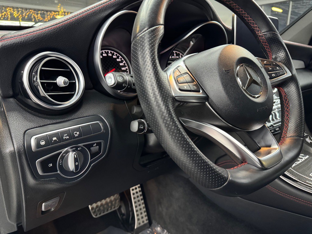 2019 Mercedes-Benz GLC-Class Image 24