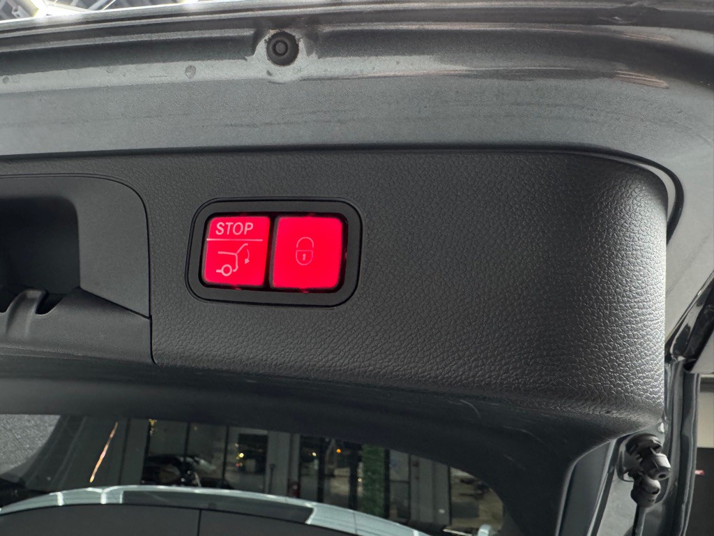 2019 Mercedes-Benz GLC-Class Image 29