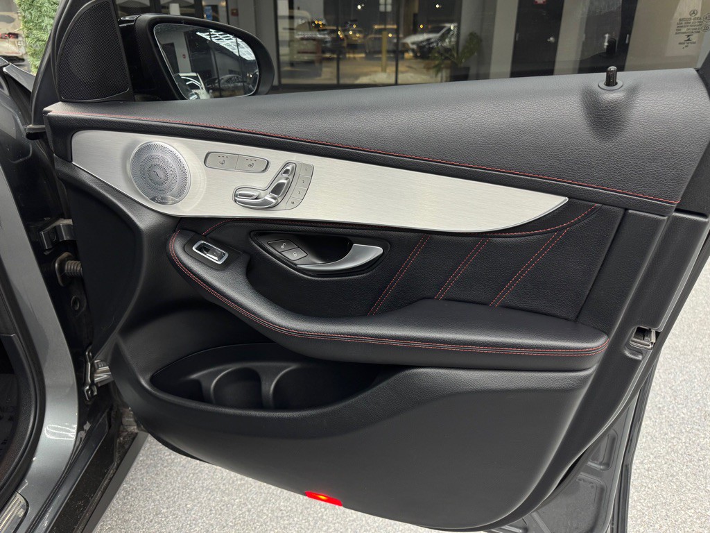 2019 Mercedes-Benz GLC-Class Image 32