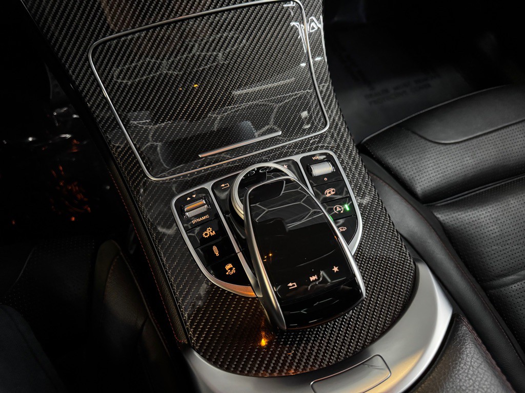 2019 Mercedes-Benz GLC-Class Image 42