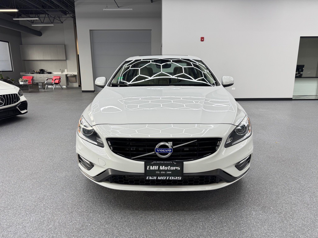 2017 Volvo S60 Image 4