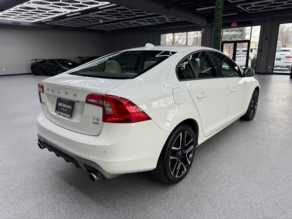 2017 Volvo S60 Image 13