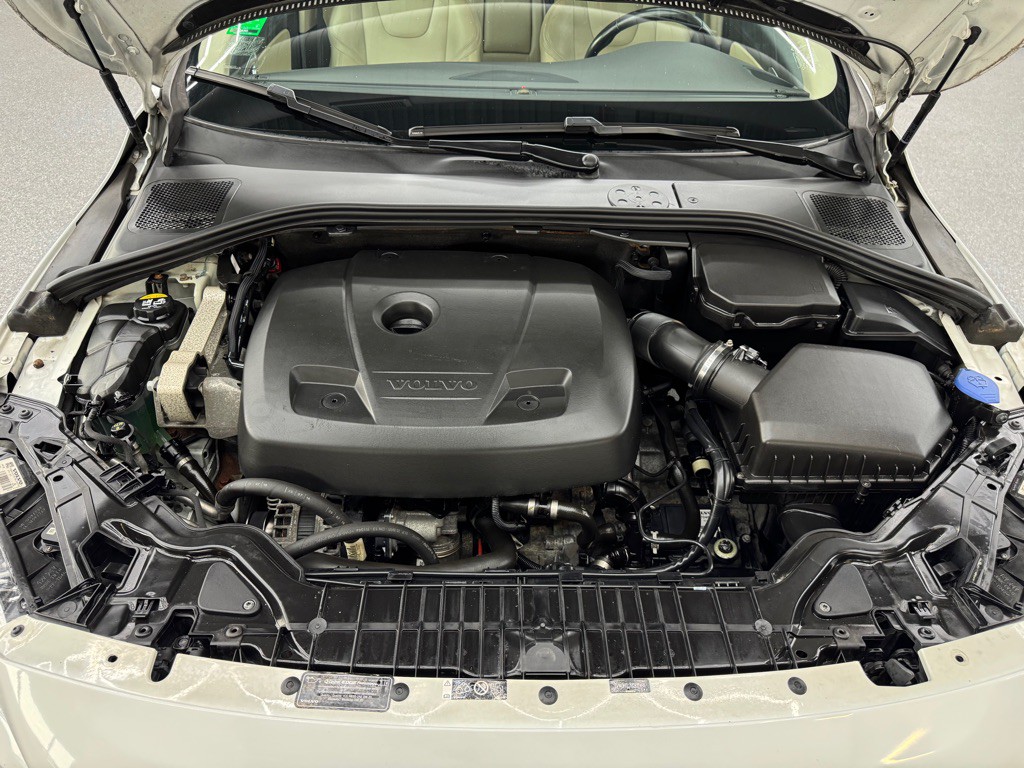 2017 Volvo S60 Image 37