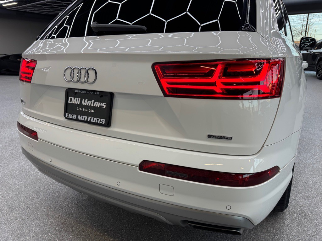 2018 Audi Q7 Image 12