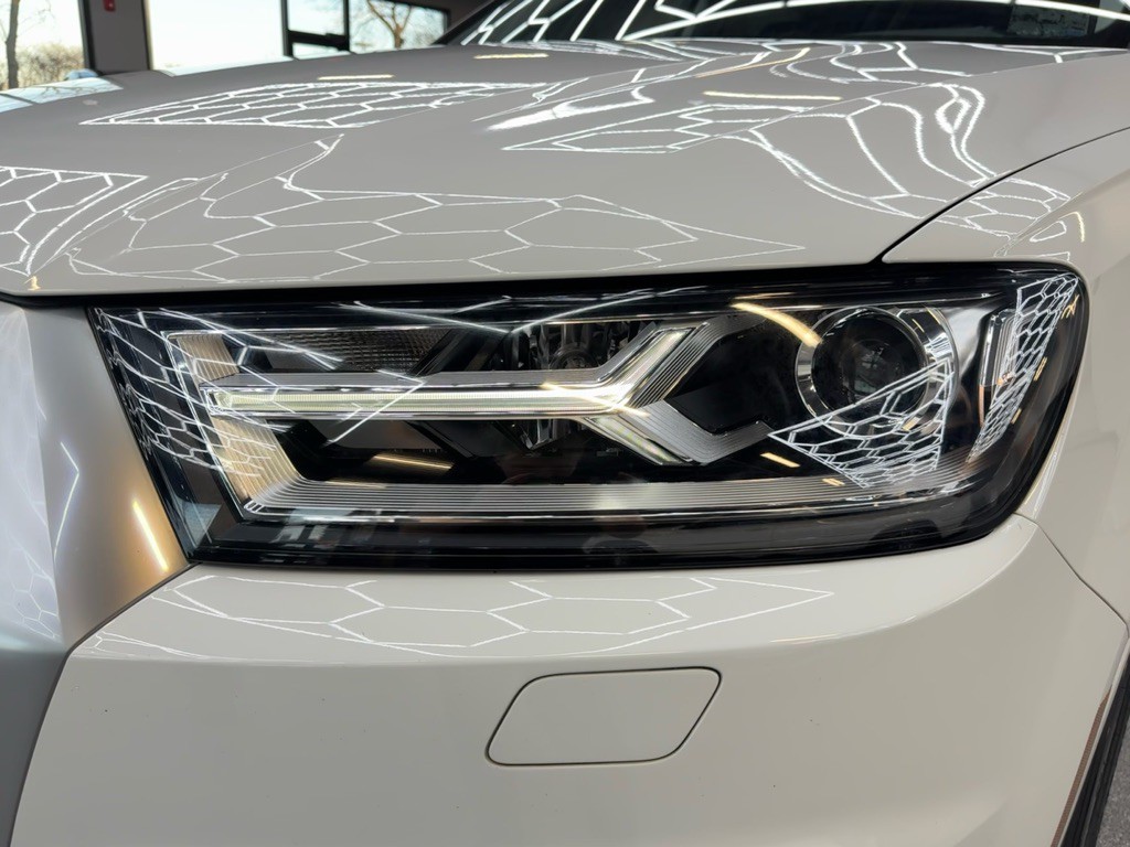 2018 Audi Q7 Image 16