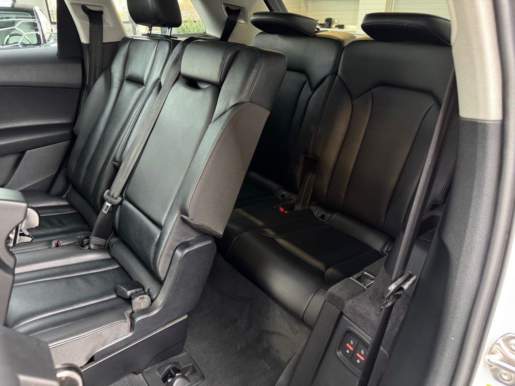2018 Audi Q7 Image 24