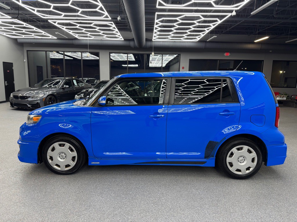 2011 Scion xB Image 7