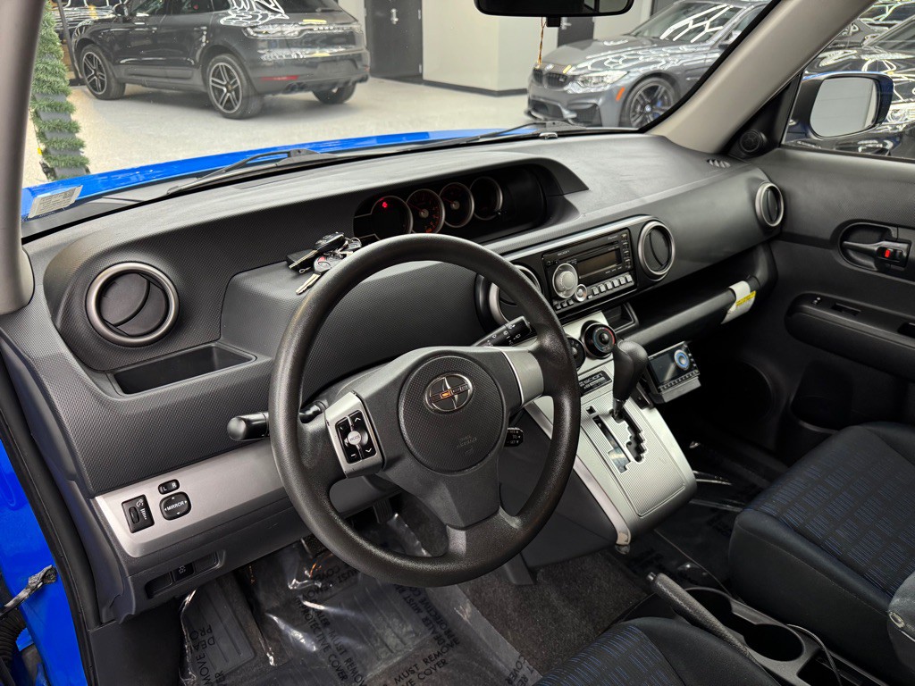 2011 Scion xB Image 17