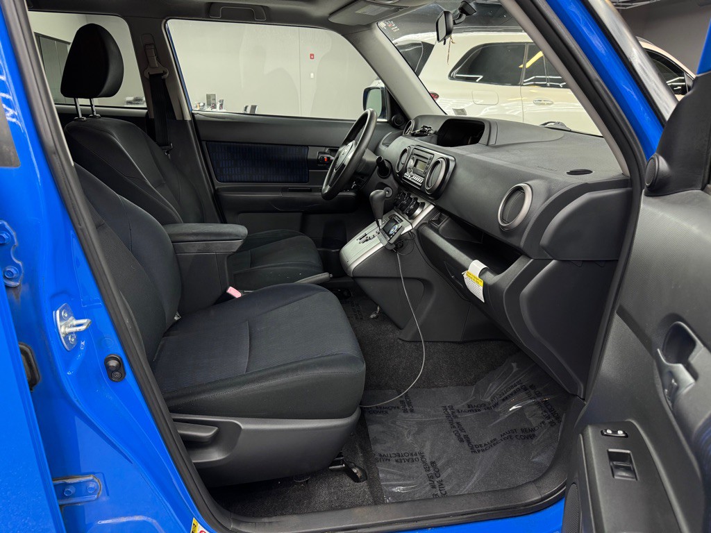 2011 Scion xB Image 24