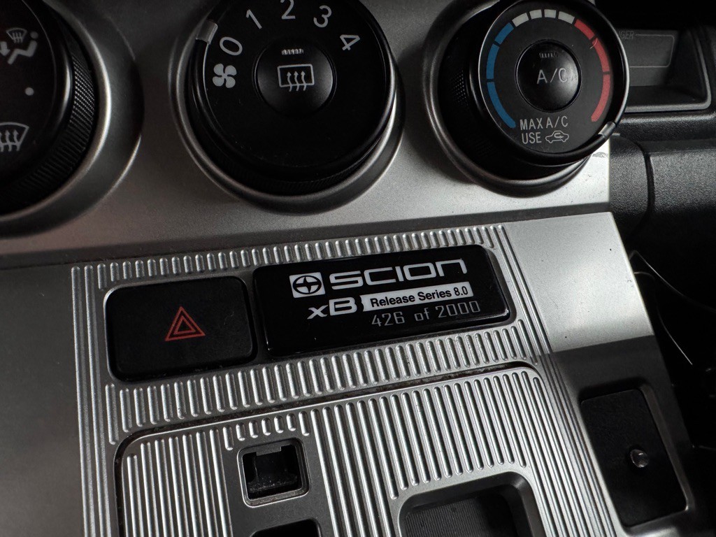 2011 Scion xB Image 29