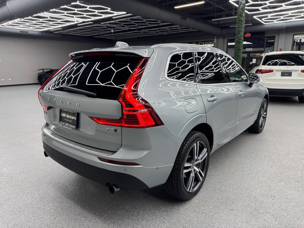 2018 Volvo XC60 Image 13