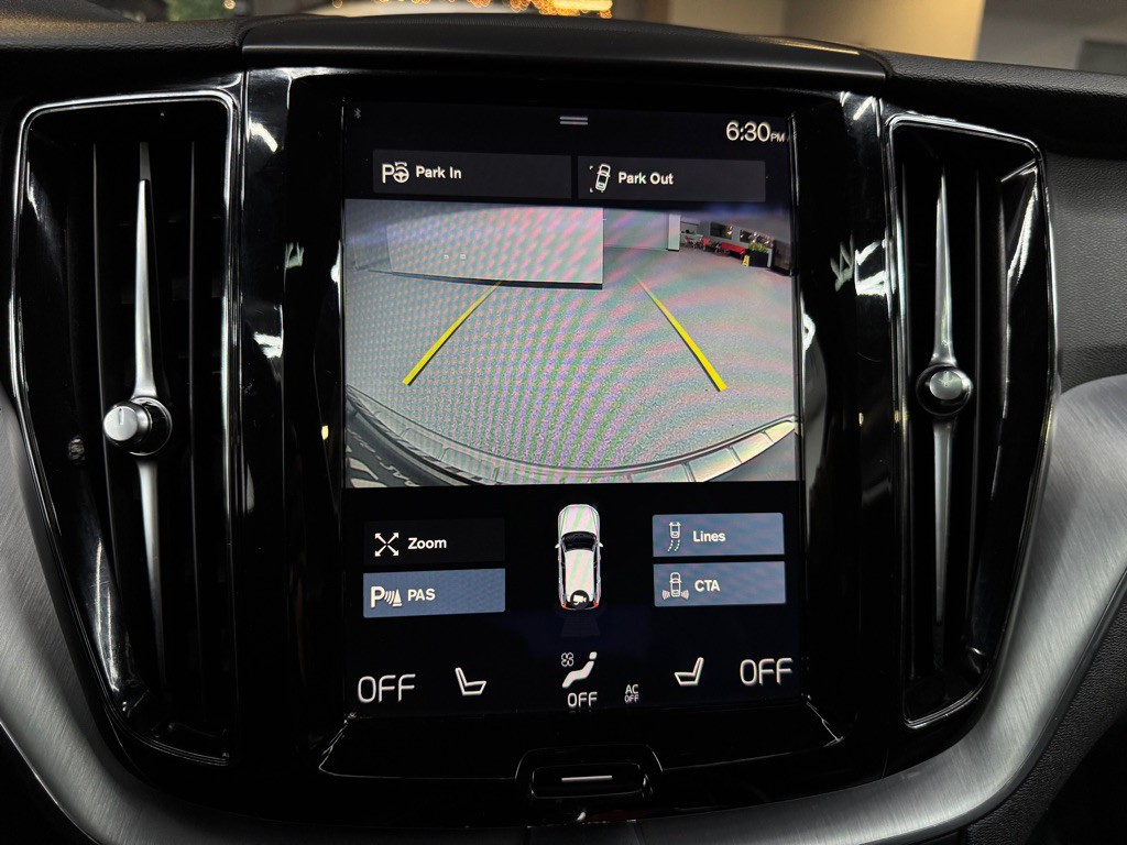 2018 Volvo XC60 Image 33