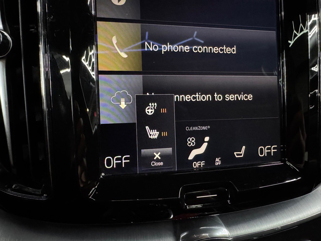 2018 Volvo XC60 Image 37