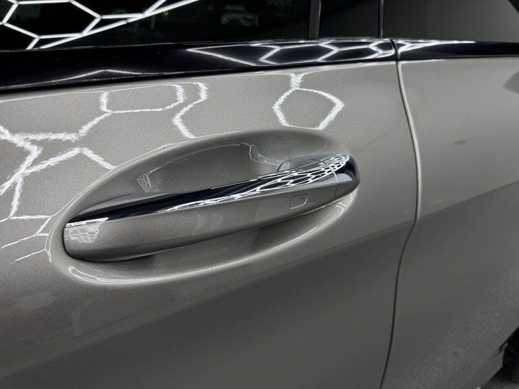 2019 Mercedes-Benz C-Class Image 10