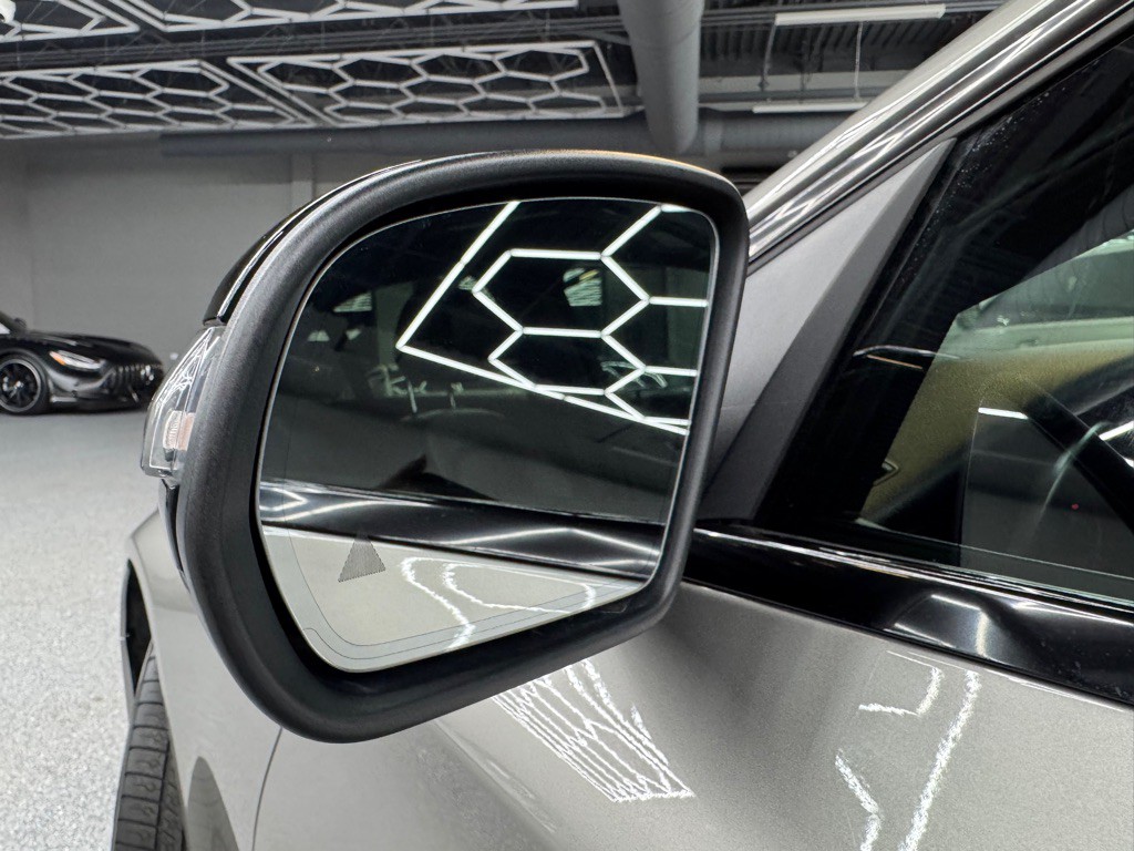 2019 Mercedes-Benz C-Class Image 11