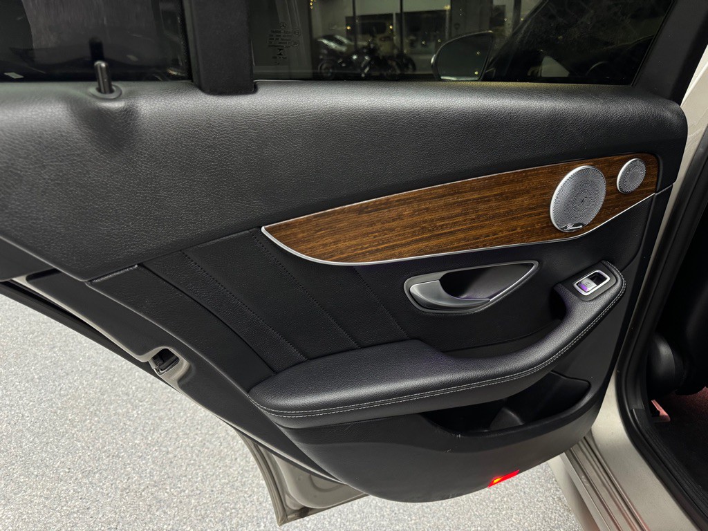 2019 Mercedes-Benz C-Class Image 24