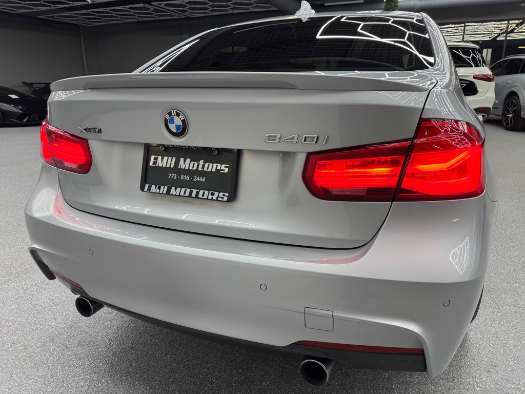 2016 BMW 3 Series Image 13