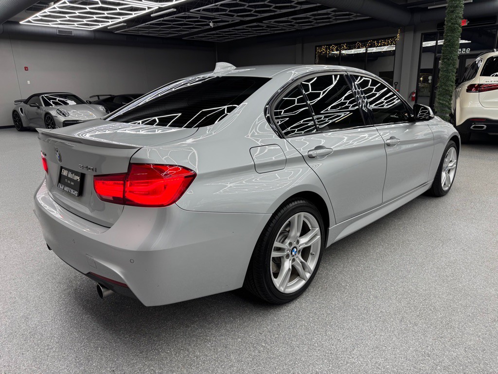 2016 BMW 3 Series Image 14