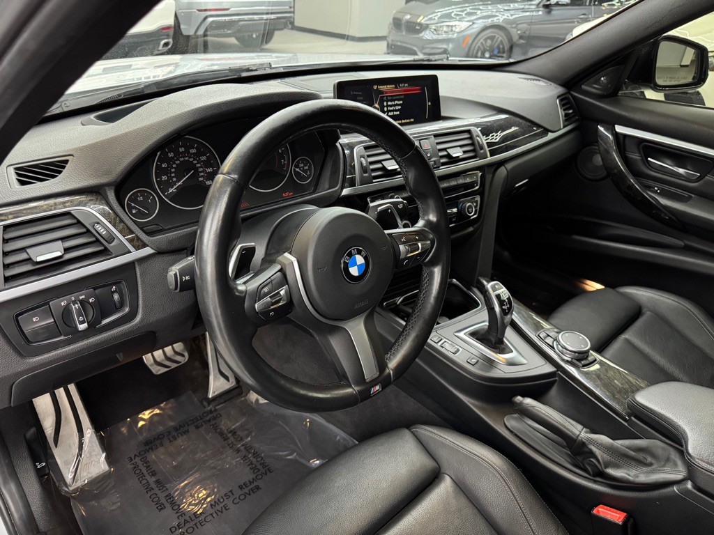 2016 BMW 3 Series Image 19