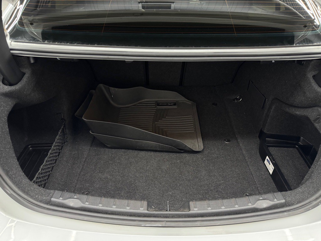 2016 BMW 3 Series Image 24