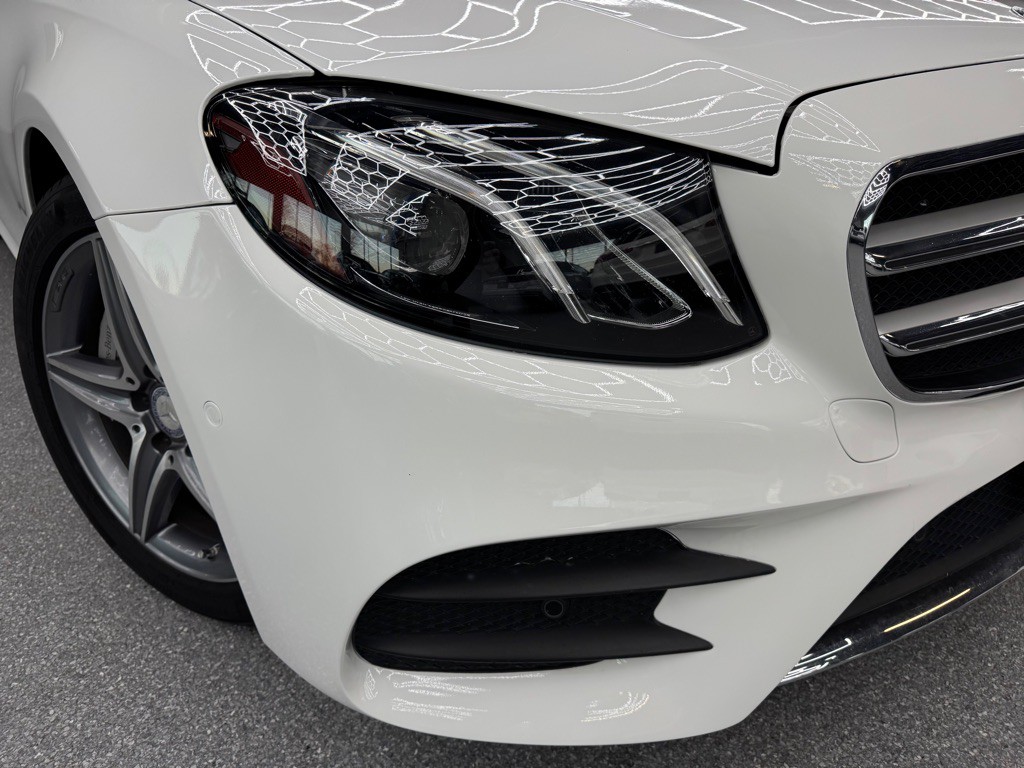 2017 Mercedes-Benz E-Class Image 3