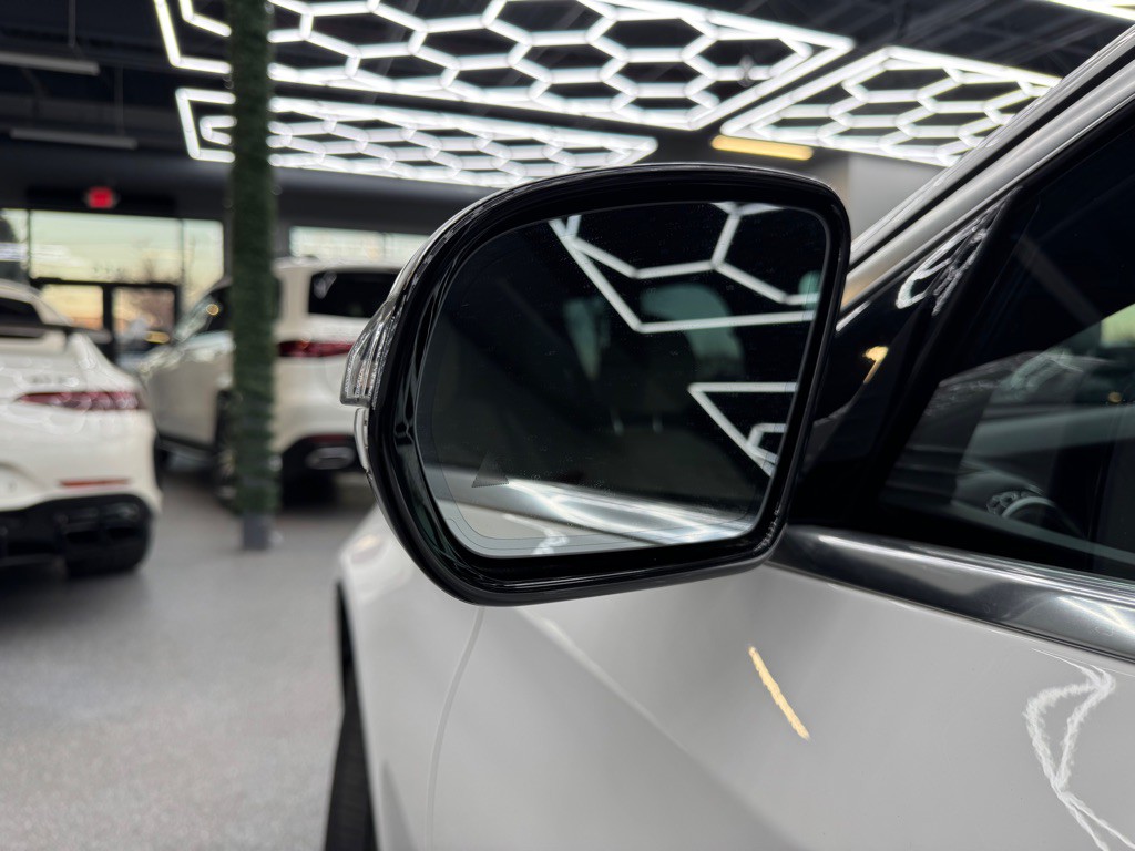 2017 Mercedes-Benz E-Class Image 11