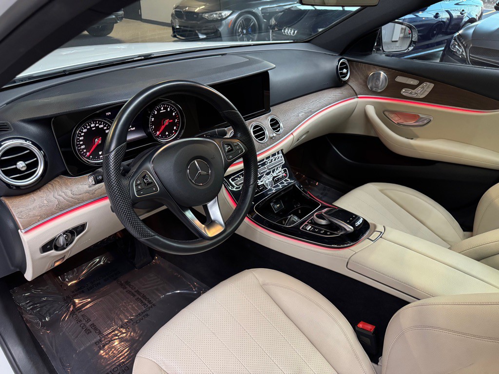 2017 Mercedes-Benz E-Class Image 22