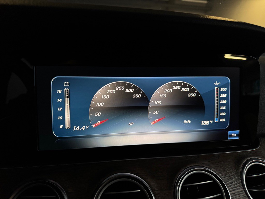 2017 Mercedes-Benz E-Class Image 39