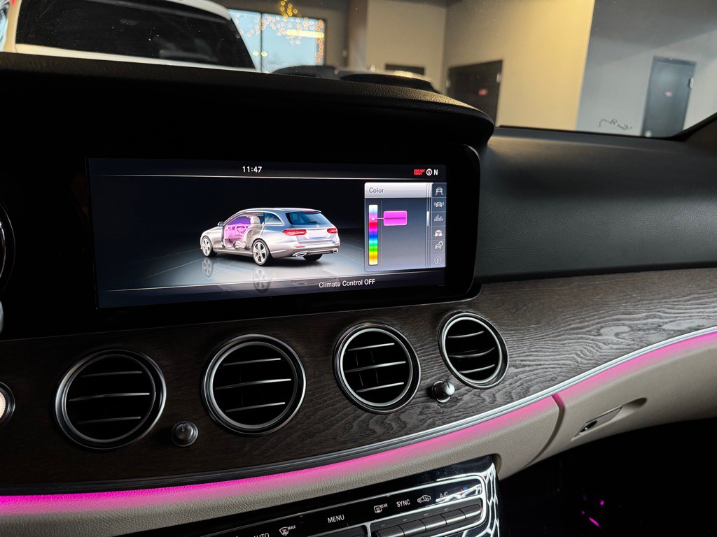 2017 Mercedes-Benz E-Class Image 40