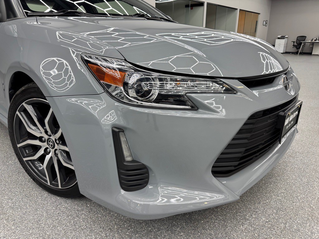 2016 Scion tC Image 3