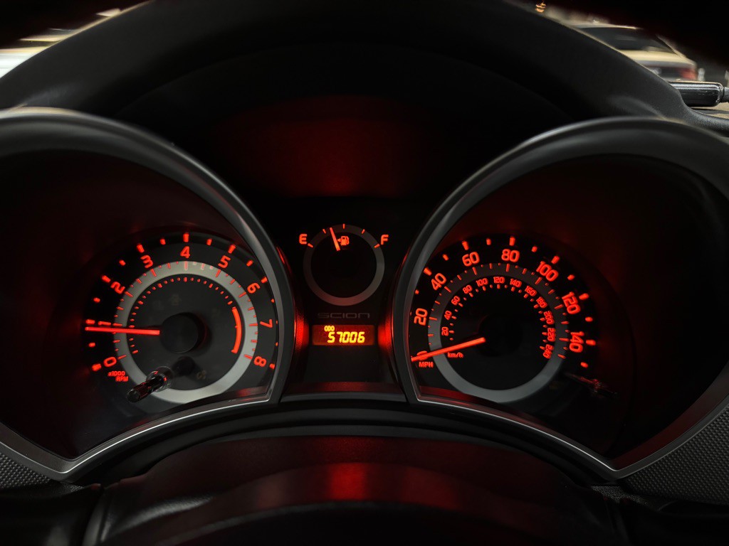 2016 Scion tC Image 34