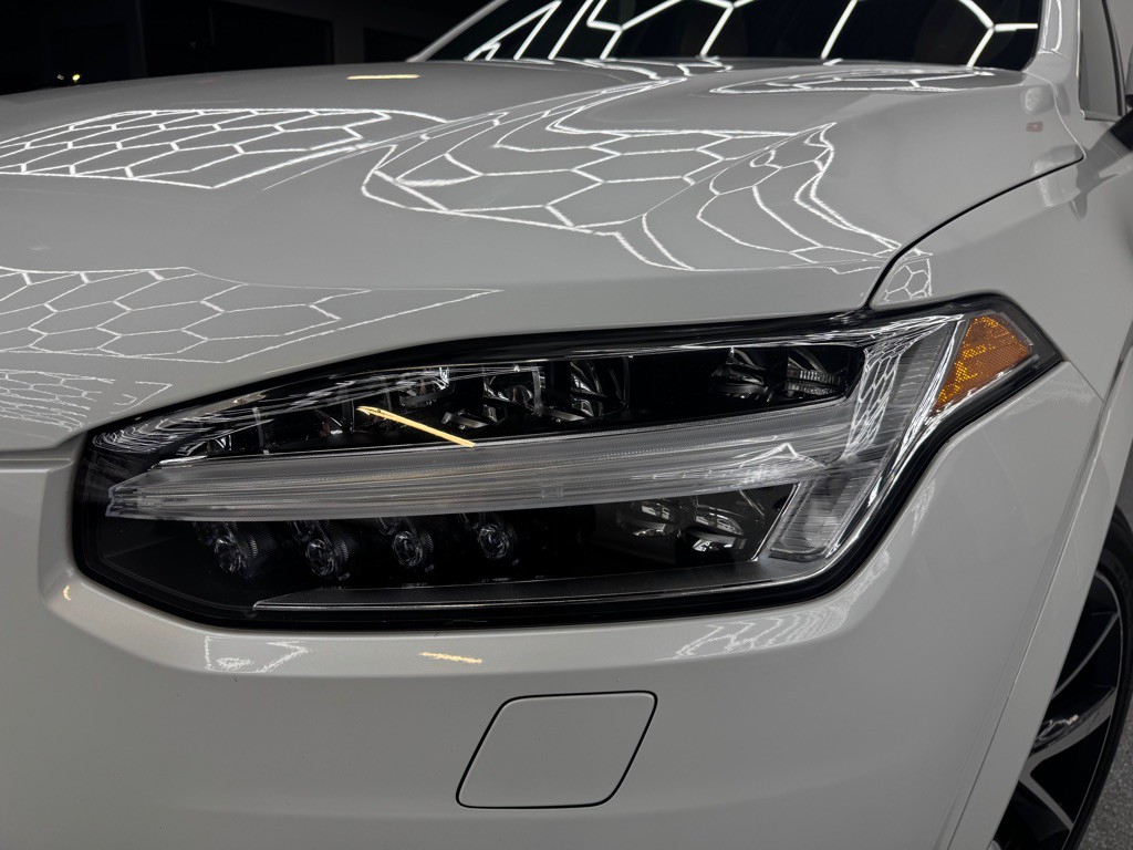 2019 Volvo XC90 Image 8