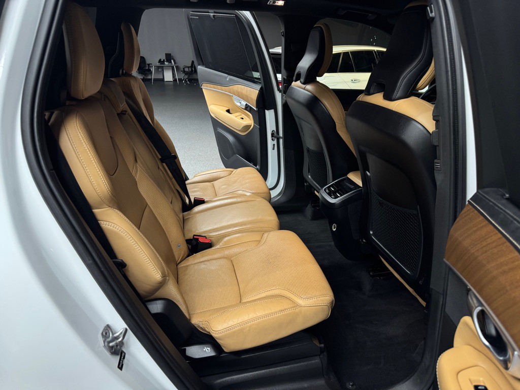 2019 Volvo XC90 Image 28