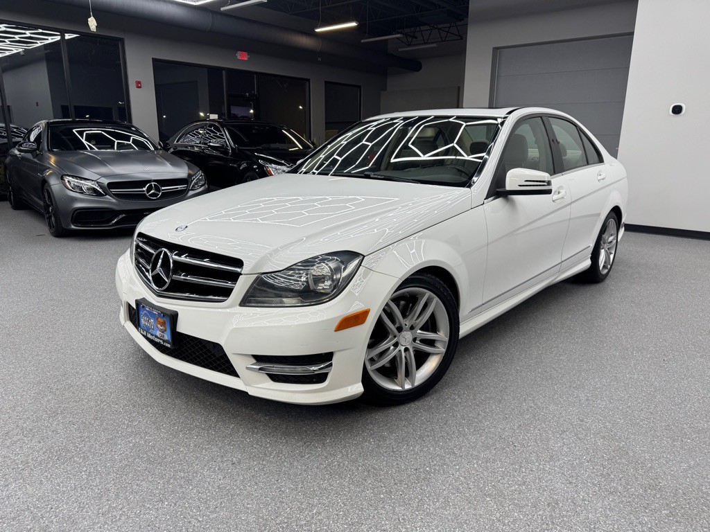 2014 Mercedes-Benz C-Class Image 6