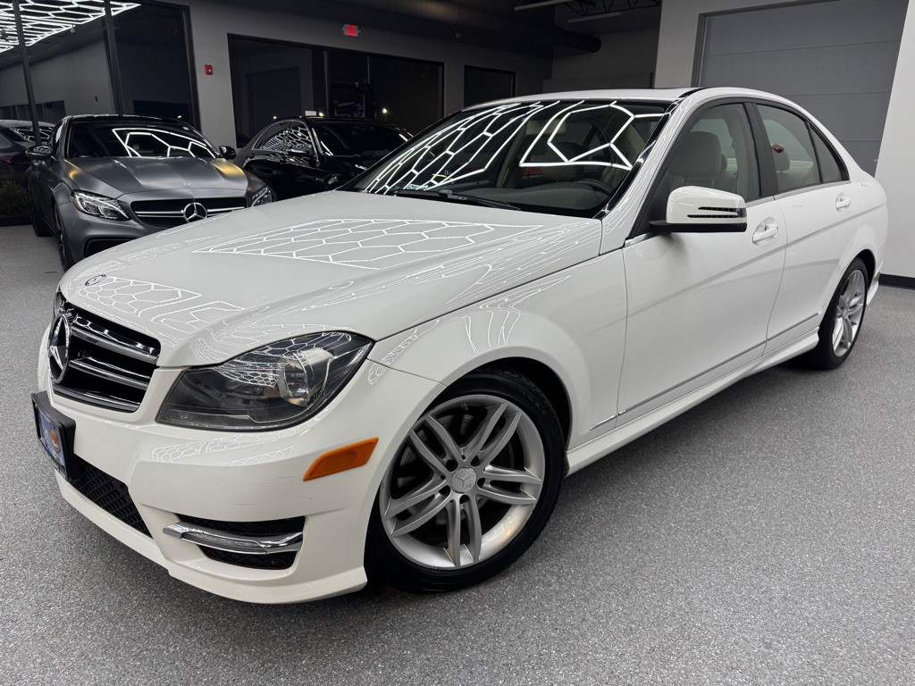 2014 Mercedes-Benz C-Class Image 7