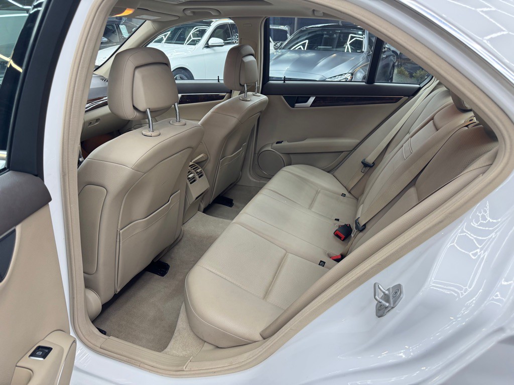 2014 Mercedes-Benz C-Class Image 19