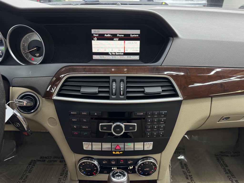 2014 Mercedes-Benz C-Class Image 61